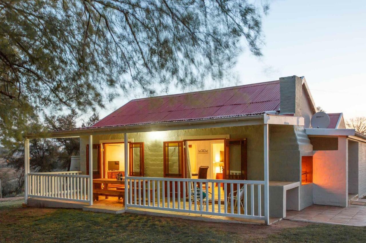 Hazenjacht Karoo Lifestyle - SPITZKOP Appartement Oudtshoorn Buitenkant foto