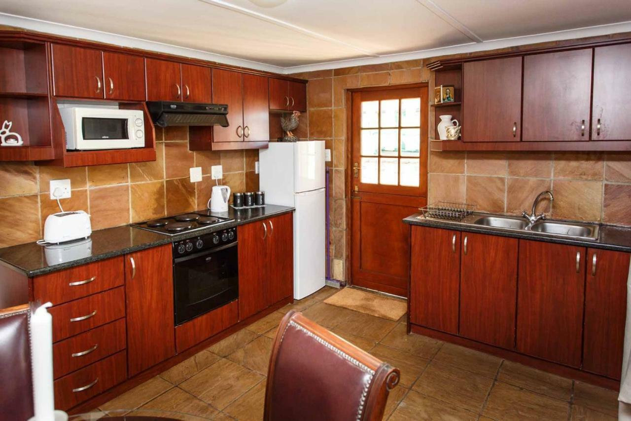 Hazenjacht Karoo Lifestyle - SPITZKOP Appartement Oudtshoorn Buitenkant foto